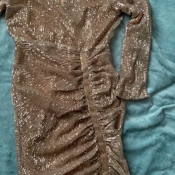 New dress with tags - Picture 3 of 4